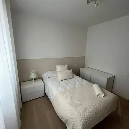 アパート Piso El Llombo *